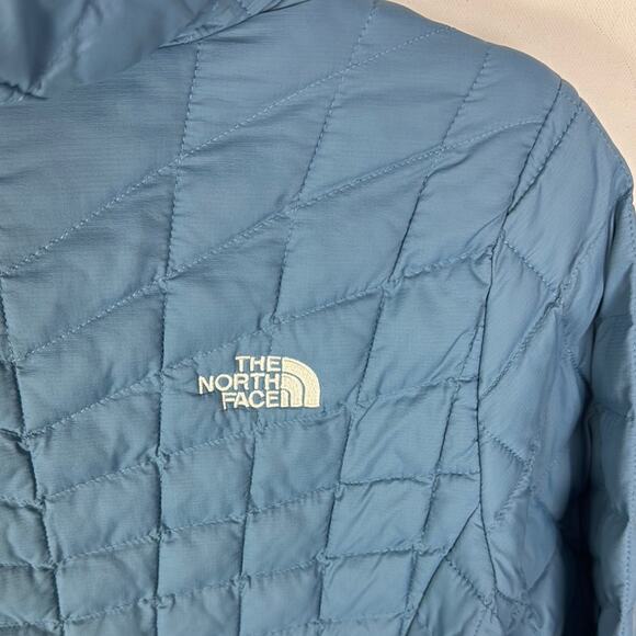 The North Face Jacket - Women's Small - Picture 4 of 6